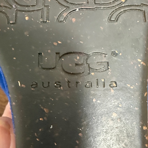 UGG Australia UMA Blue Suede Cork Wedge Woman’s Thong Sandals w/Studs. Size 9W. - Picture 9 of 10